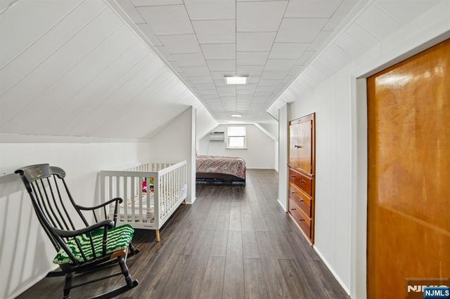 1 Hillside Terrace, Wallington, NJ 07057