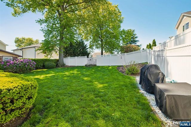 1 Hillside Terrace, Wallington, NJ 07057