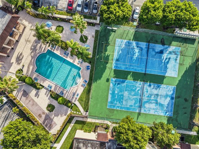 10780 N Kendall Dr E7, Miami, FL 33176
