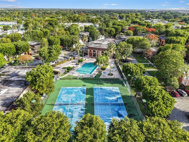 10780 N Kendall Dr E7, Miami, FL 33176