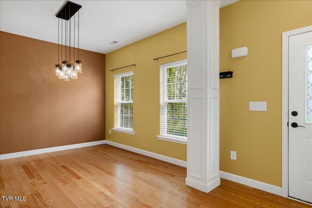 207 Azalea Ridge, Johnson City, TN 37601