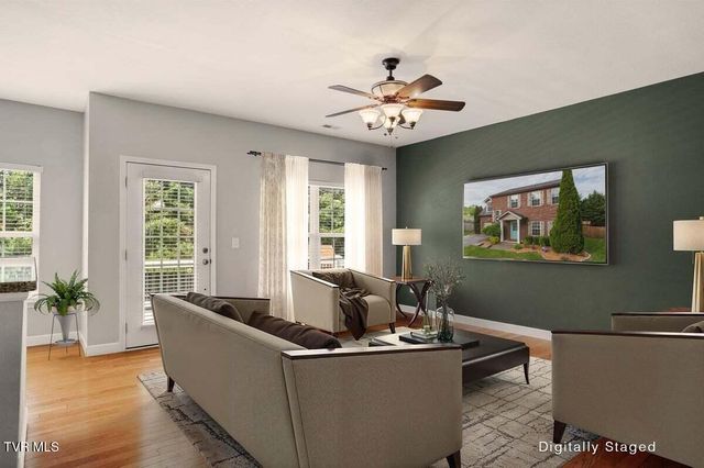 207 Azalea Ridge, Johnson City, TN 37601