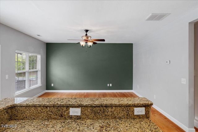 207 Azalea Ridge, Johnson City, TN 37601