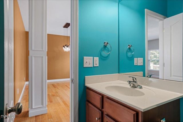 207 Azalea Ridge, Johnson City, TN 37601