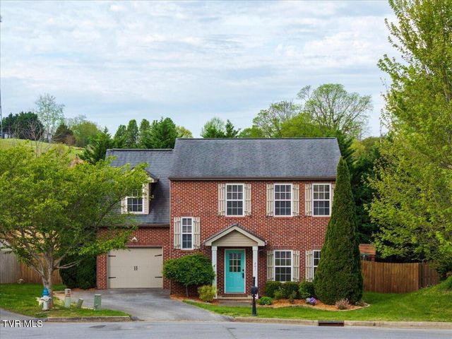 207 Azalea Ridge, Johnson City, TN 37601