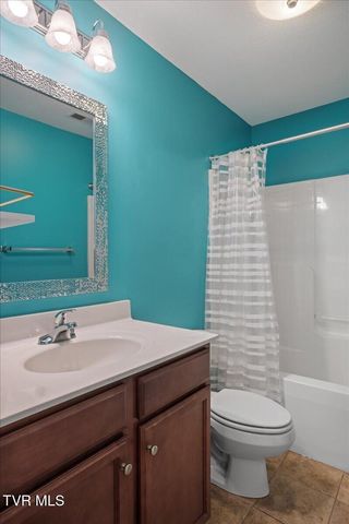 207 Azalea Ridge, Johnson City, TN 37601