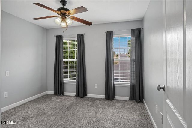 207 Azalea Ridge, Johnson City, TN 37601