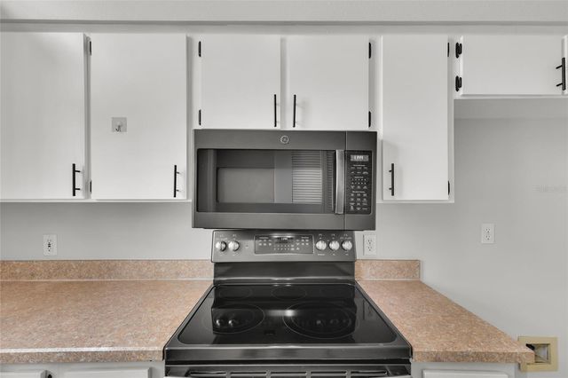 701 GLEN OAKS DRIVE, Leesburg, FL 34748