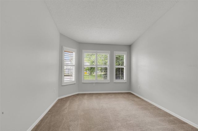 701 GLEN OAKS DRIVE, Leesburg, FL 34748