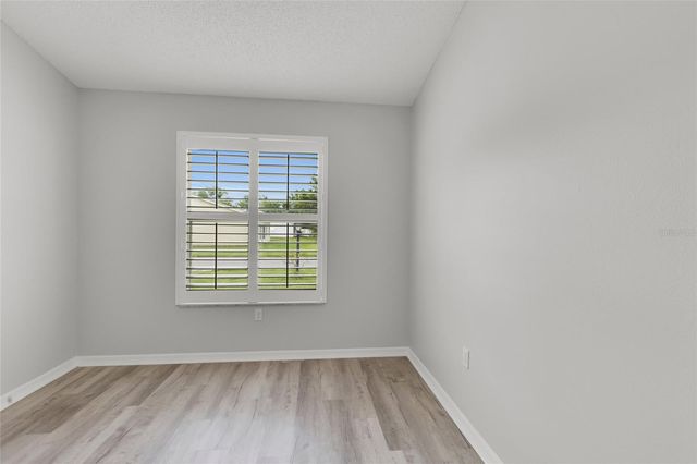 701 GLEN OAKS DRIVE, Leesburg, FL 34748