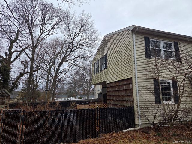 119 Cedar Street, Centereach, NY 11720