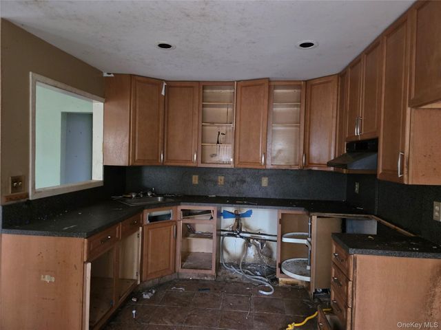 119 Cedar Street, Centereach, NY 11720