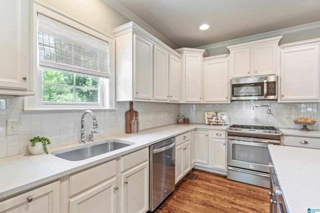 1212 VESTAVIA PLACE, Vestavia Hills, AL 35216