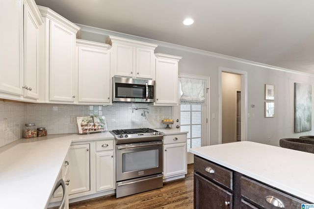1212 VESTAVIA PLACE, Vestavia Hills, AL 35216