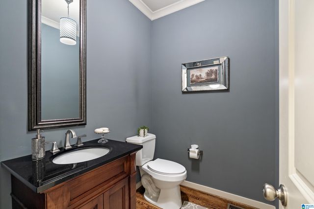 1212 VESTAVIA PLACE, Vestavia Hills, AL 35216