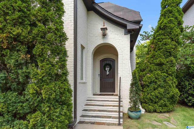 1212 VESTAVIA PLACE, Vestavia Hills, AL 35216
