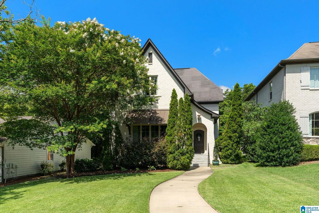 1212 VESTAVIA PLACE, Vestavia Hills, AL 35216
