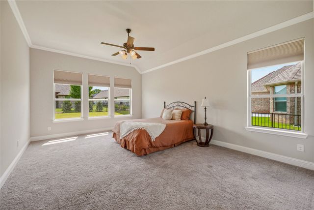 1086 Mickelson Drive, Granbury, TX 76048