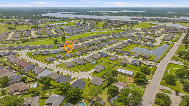 1086 Mickelson Drive, Granbury, TX 76048