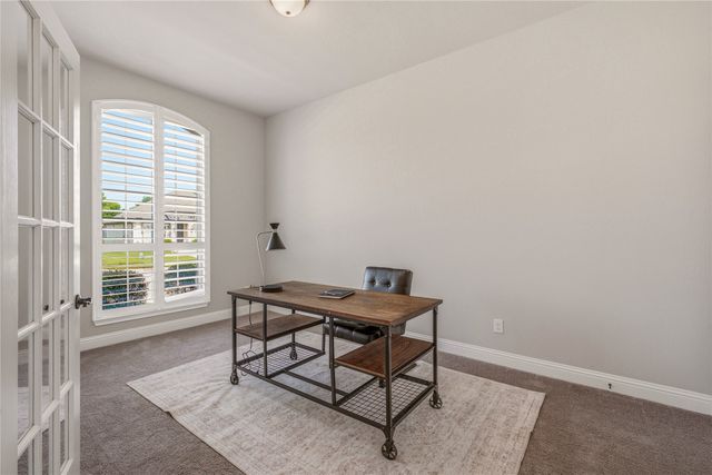 1086 Mickelson Drive, Granbury, TX 76048