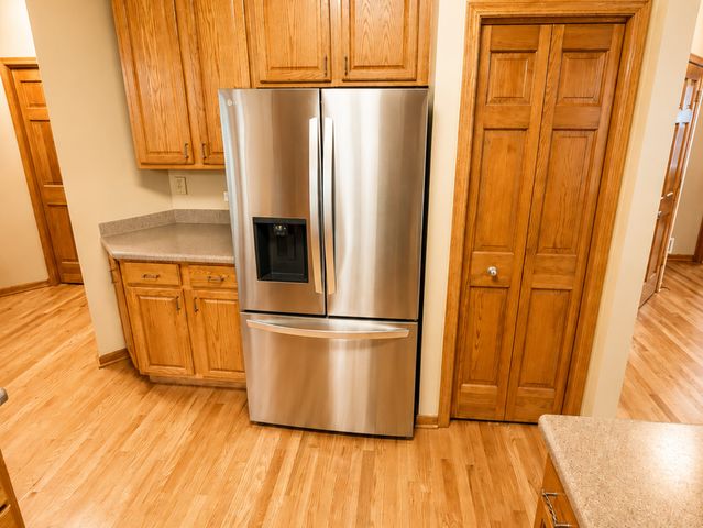 291 Jennifer Court, Gurnee, IL 60031