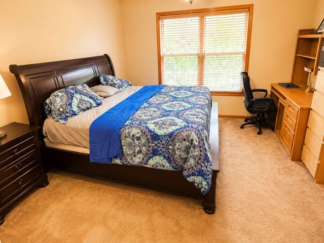 291 Jennifer Court, Gurnee, IL 60031