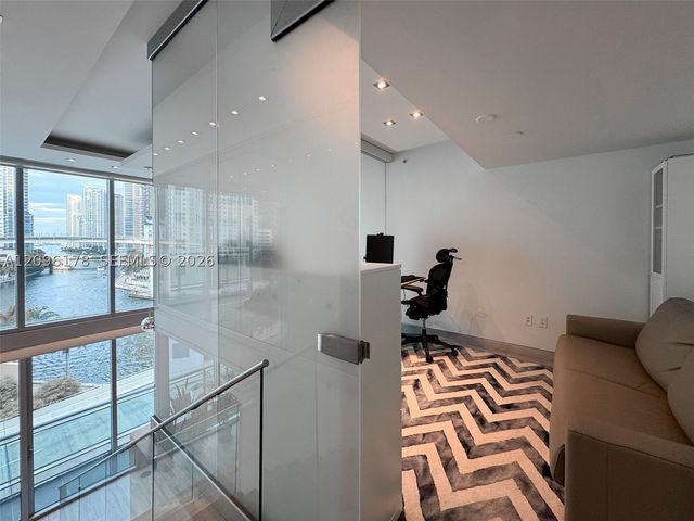 350 S Miami Ave 706, Miami, FL 33130