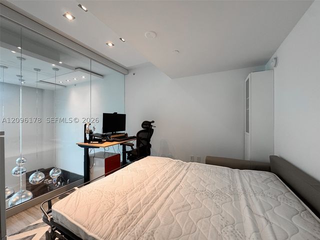 350 S Miami Ave 706, Miami, FL 33130