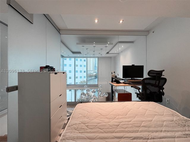 350 S Miami Ave 706, Miami, FL 33130