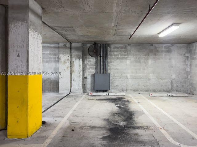 350 S Miami Ave 706, Miami, FL 33130