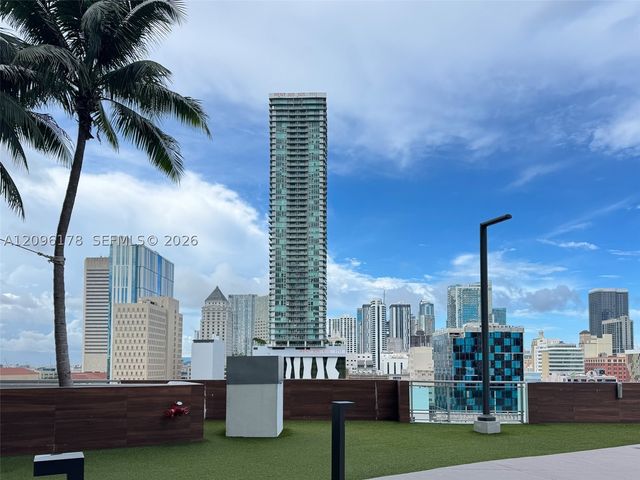 350 S Miami Ave 706, Miami, FL 33130
