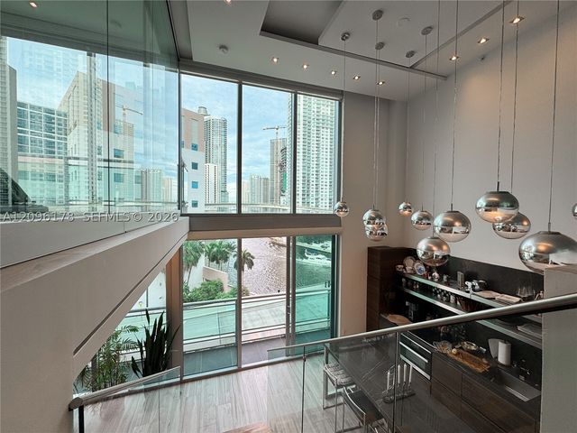 350 S Miami Ave 706, Miami, FL 33130