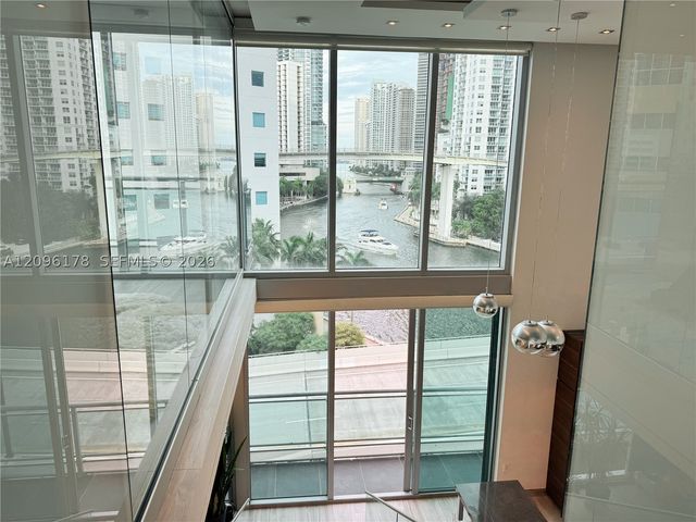 350 S Miami Ave 706, Miami, FL 33130