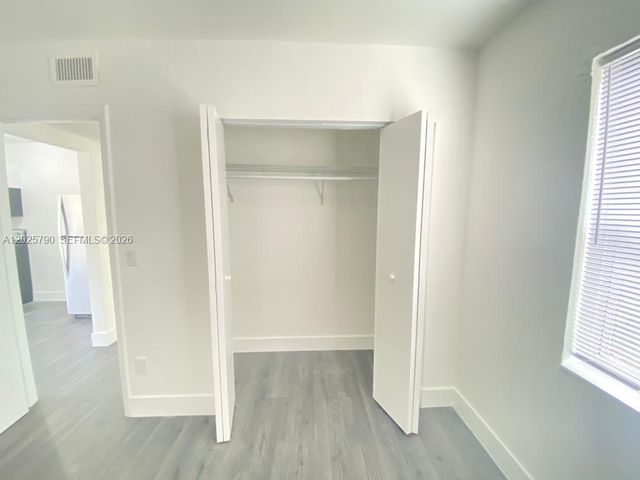 2150 NW 24th St 2, Miami, FL 33142