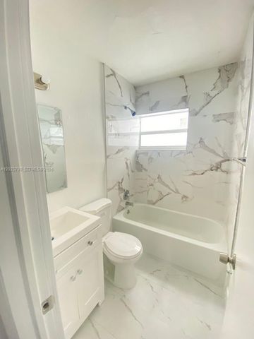 2150 NW 24th St 2, Miami, FL 33142