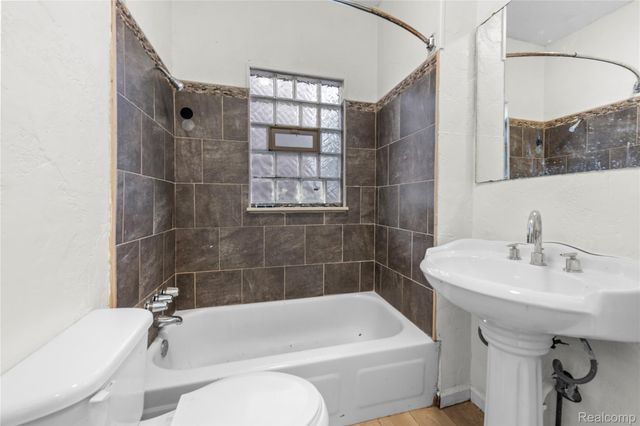 9304 Otsego Street, Detroit, MI 48204