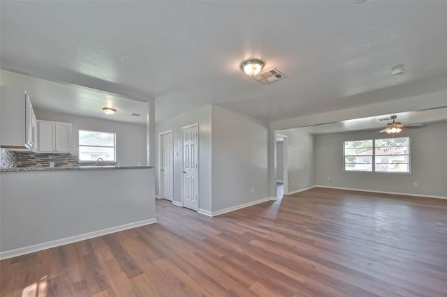 3918 Tavenor Lane, Houston, TX 77047