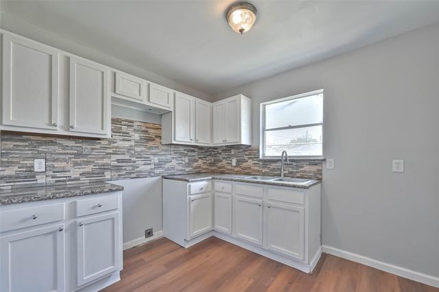 3918 Tavenor Lane, Houston, TX 77047