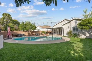 1903 N Screenland, Burbank, CA 91505