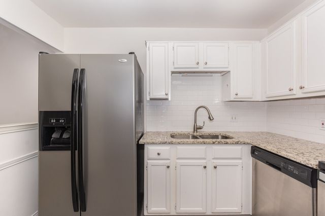 8750 Park Lane 151, Dallas, TX 75231