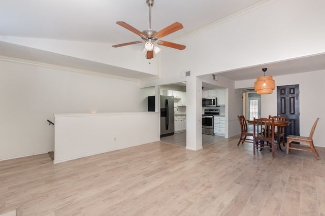 8750 Park Lane 151, Dallas, TX 75231