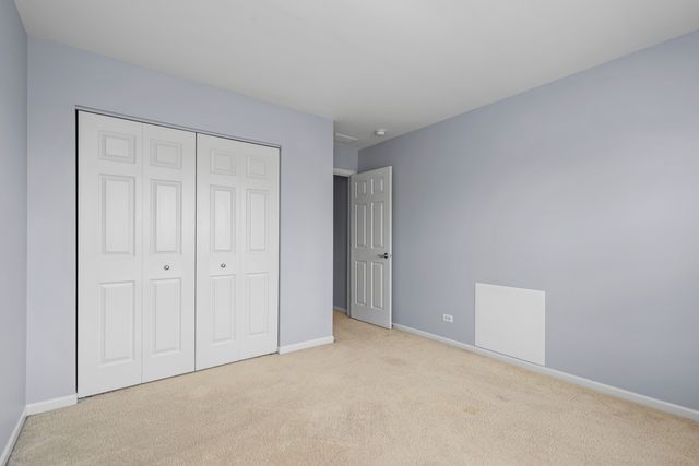 239 Pawtucket Avenue, Elgin, IL 60124