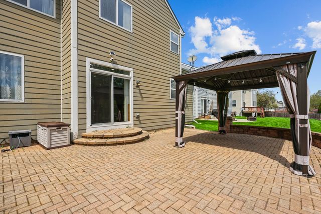 239 Pawtucket Avenue, Elgin, IL 60124