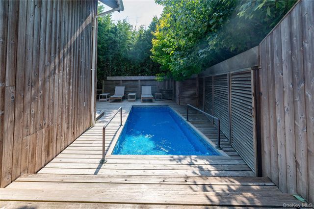 43 Ivy Avenue, Seaview, NY 11770