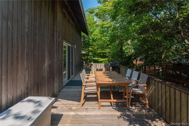 43 Ivy Avenue, Seaview, NY 11770