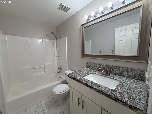 1003 Se 146TH Ave, Portland, OR 97233