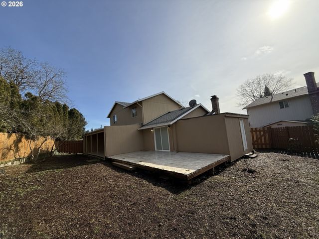 1003 Se 146TH Ave, Portland, OR 97233