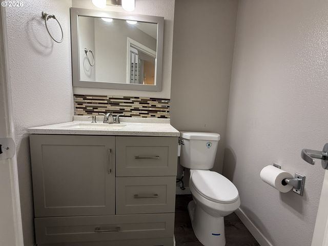 1003 Se 146TH Ave, Portland, OR 97233