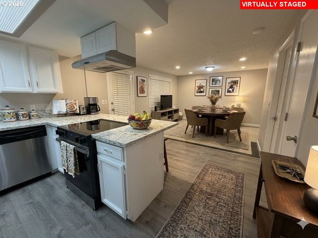 1003 Se 146TH Ave, Portland, OR 97233