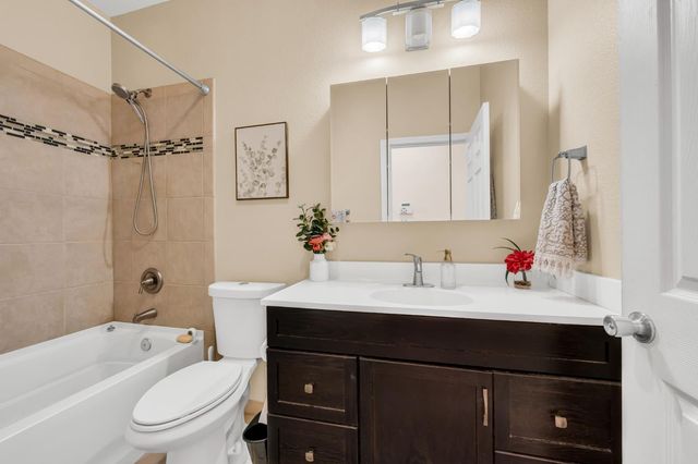 8409 Sundrop Way, Antelope, CA 95843